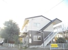 ファミーユ新村Aの外観