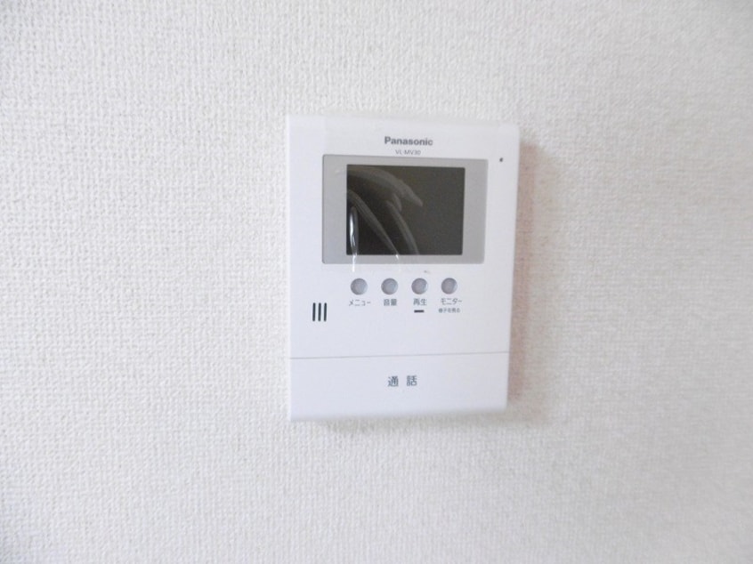  ファミーユ新村A