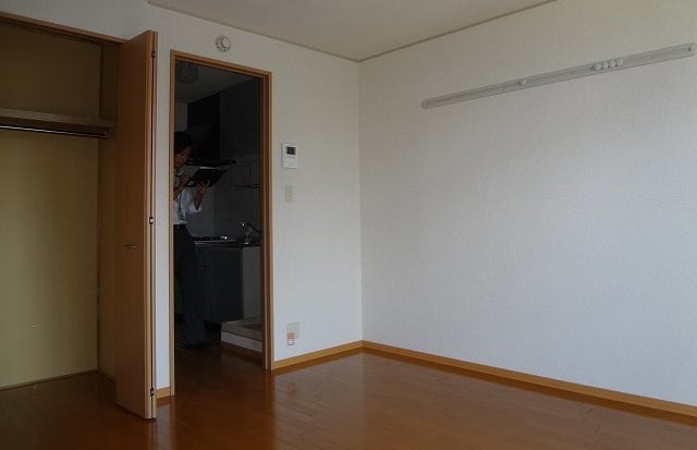  サニーコート・村井