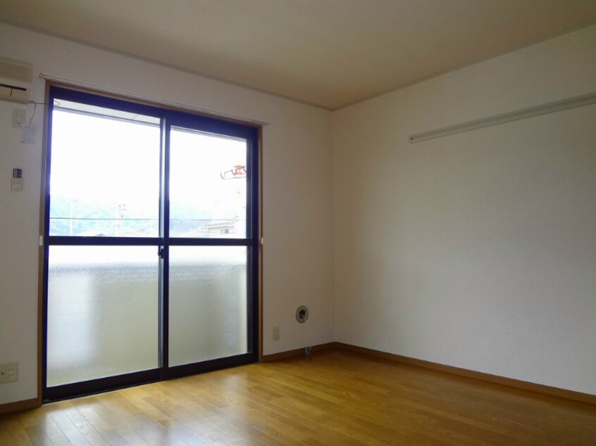  ハイツシャルマン