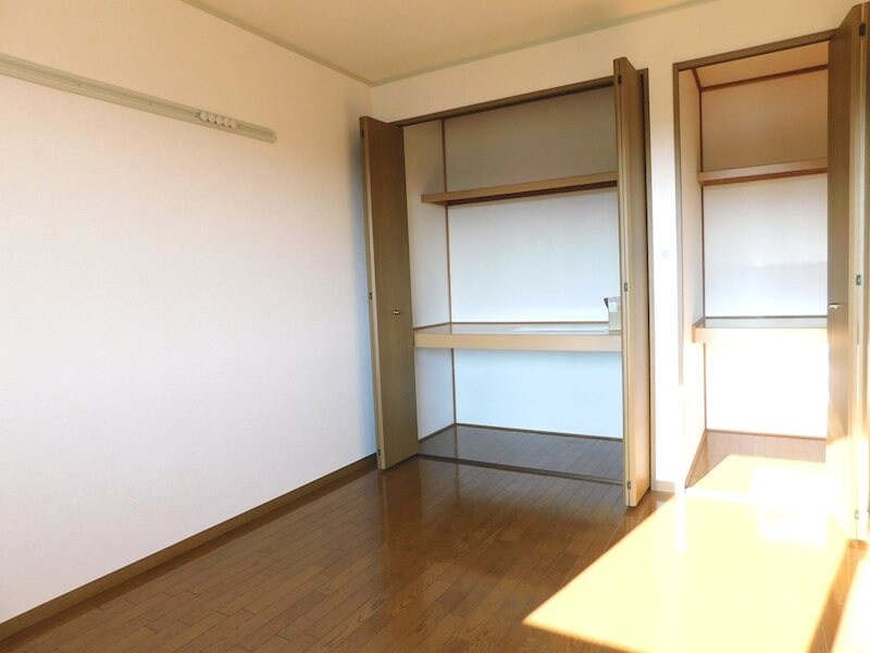  メゾン・あづみの里B棟