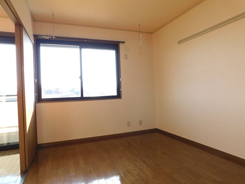  メゾン・あづみの里B棟