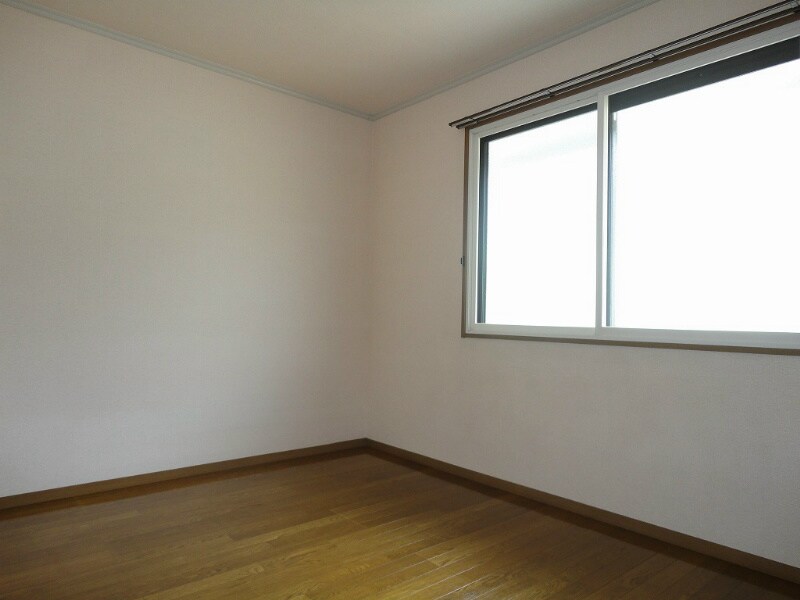  グランドール沢村Ａ