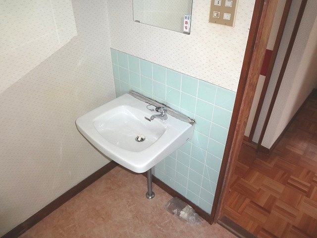  平田東3丁目林貸家