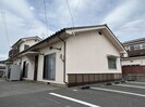 南原松井貸家E棟の外観