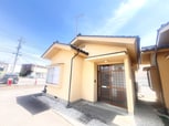 三村貸家