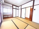  三村貸家