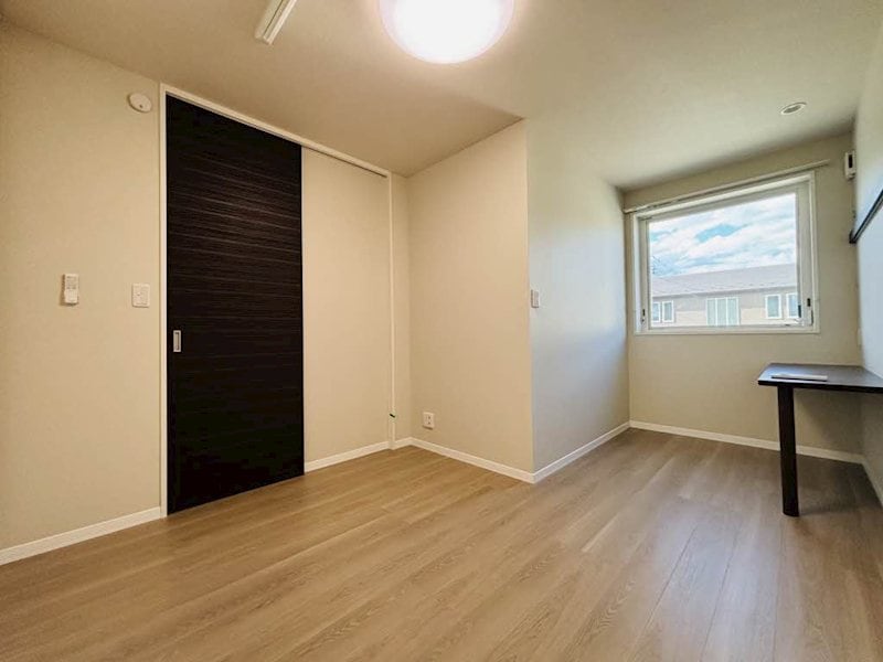  シャーメゾン　エルーラ