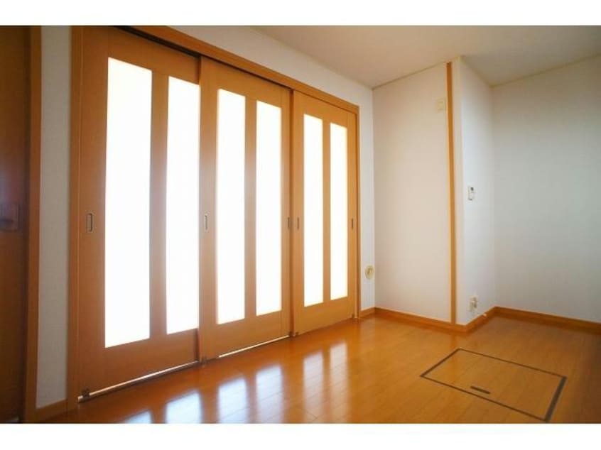  ライスインパクトA（三室町）