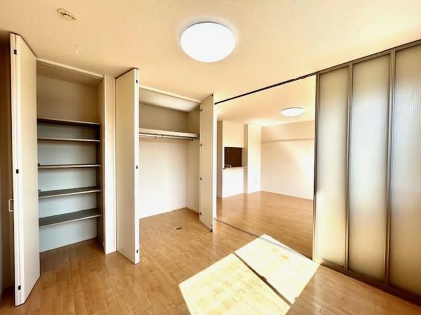  シャルル・アンレ（波志江町）