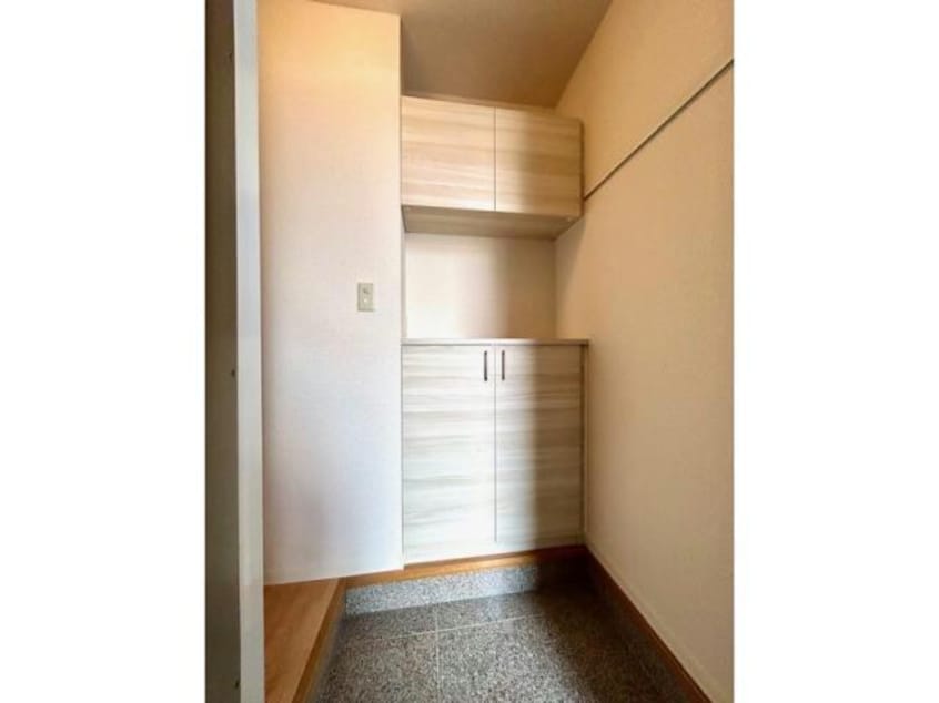  シャルル・アンレ（波志江町）