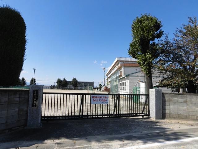伊勢崎市立境北中学校(中学校/中等教育学校)まで1560m オマージュＡ（境伊与久）