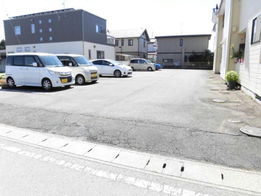 駐車場 レスター