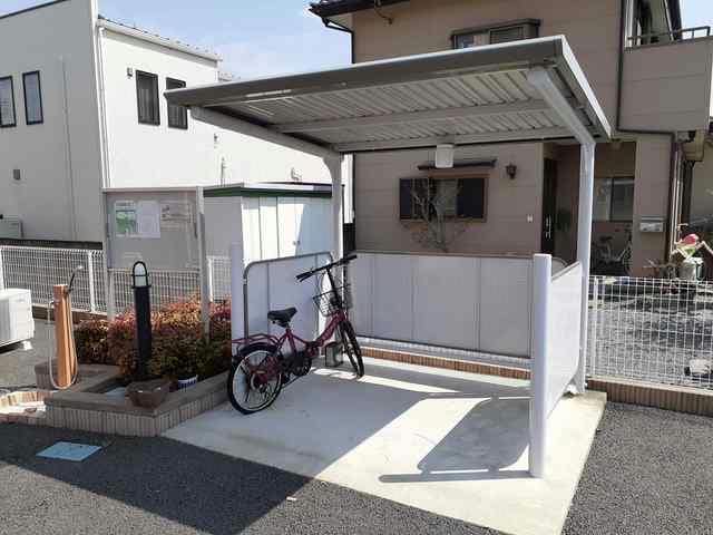  シャローム　アーク瑠璃（波志江町）