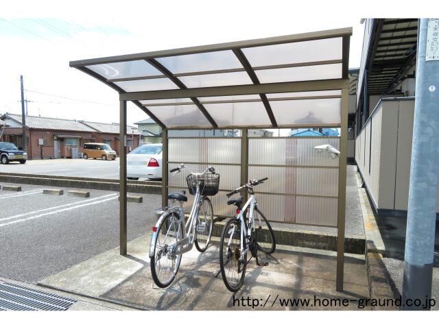  グリーンガーデンＢ（安堀町）