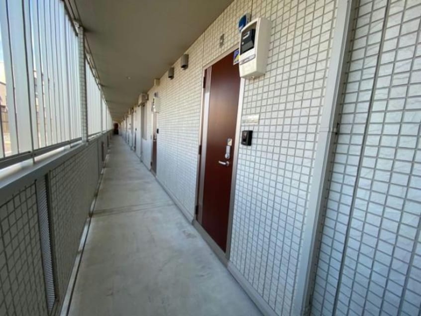 共有部 エメラルドグリーン（寿町）