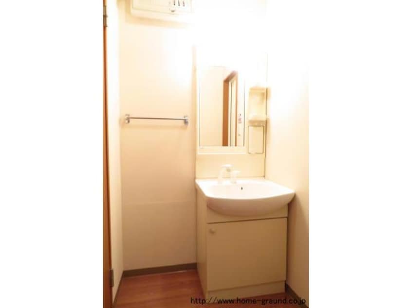  クリザンティーム（南千木町）