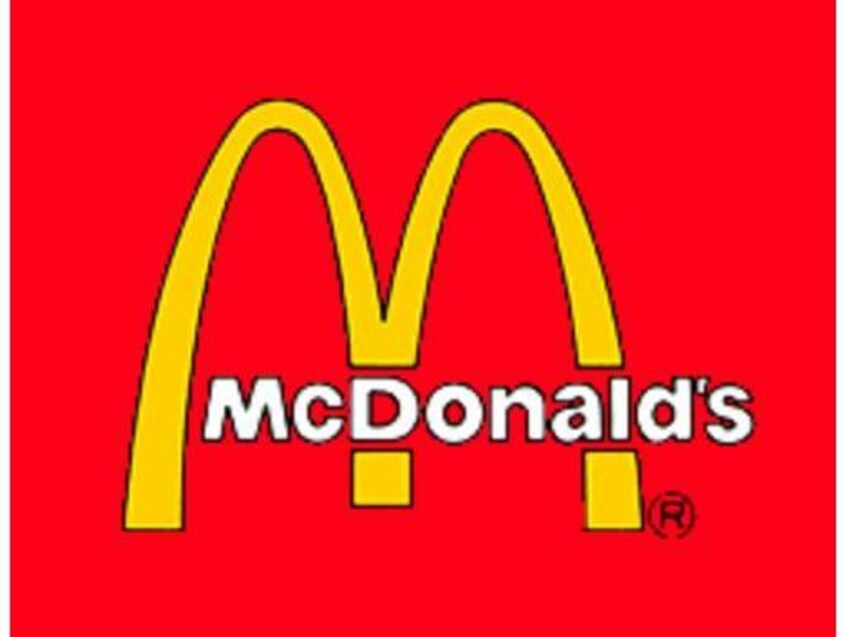 マクドナルド伊勢崎宮子町店(その他飲食（ファミレスなど）)まで677m サファイアB（宮子町）