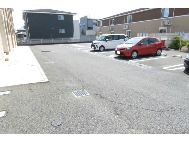 駐車場 サン・カブラキ（東小保方町）