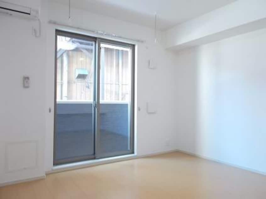 室内物干し付き ル・ヴァンヴェールⅠ（緑町）