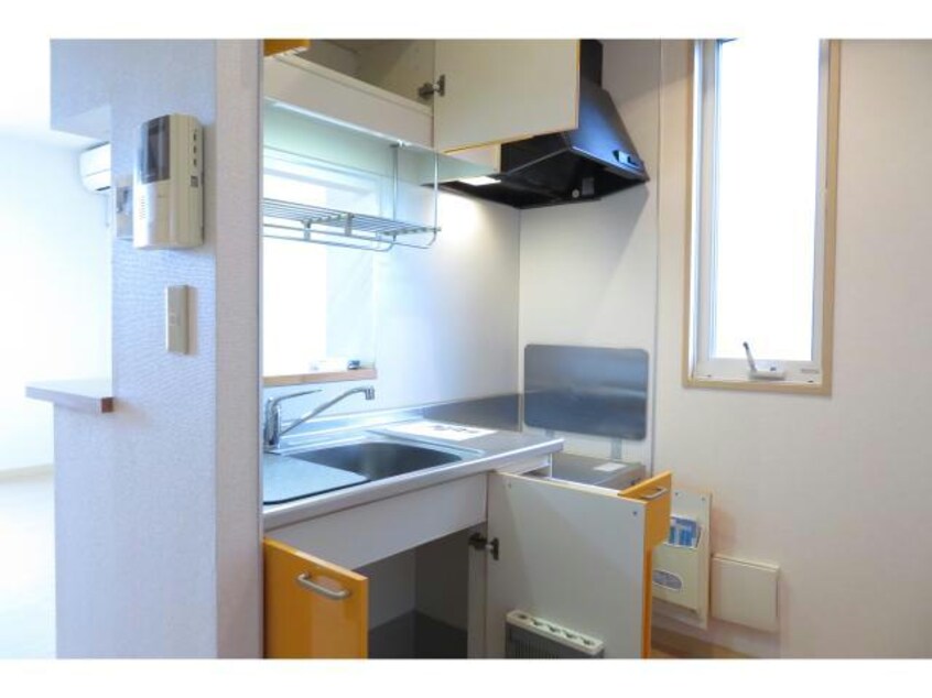 キッチン収納 キャロッツＢ（今泉町）
