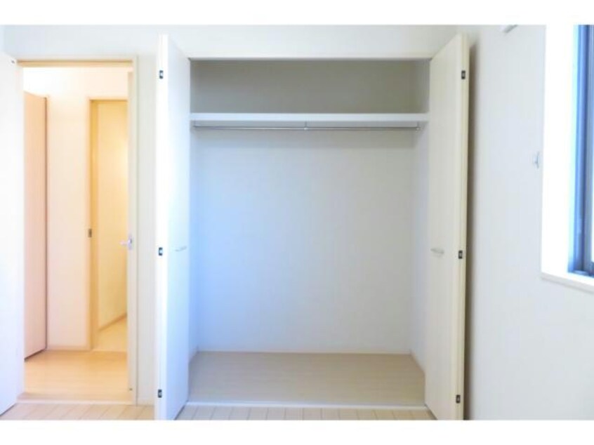 洋室収納 サン・ディマーネ