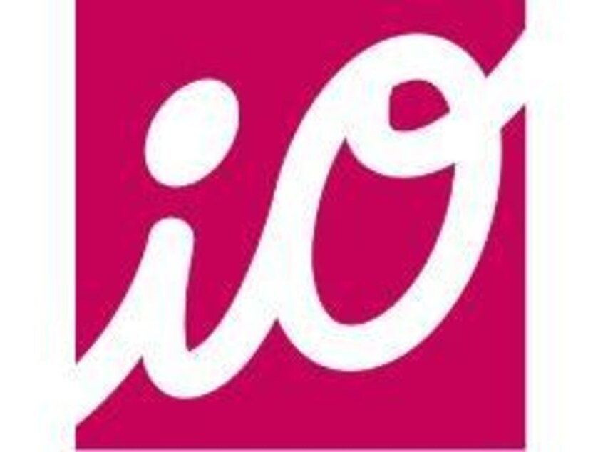 アイオー信用金庫宮郷支店(銀行)まで1033m シルクマンション（連取町）