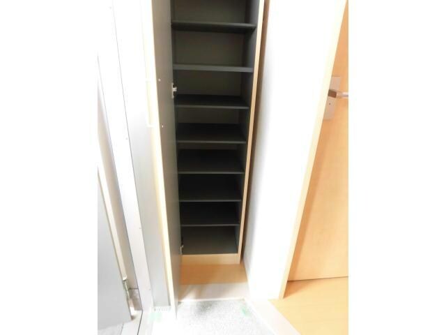 下駄箱 ヴァンヴェストA（三室町）