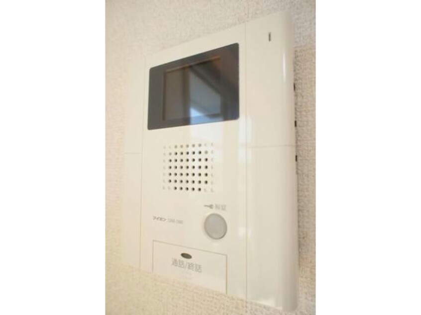  ヴァンヴェストA（三室町）