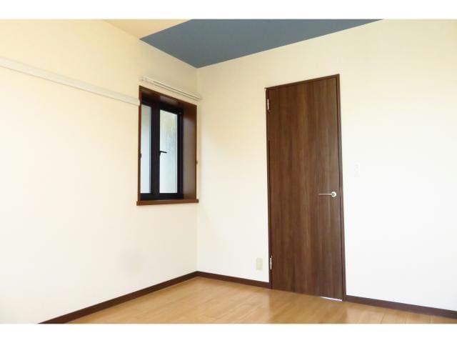 南側洋室5.9帖 サンフォレストB（連取本町）