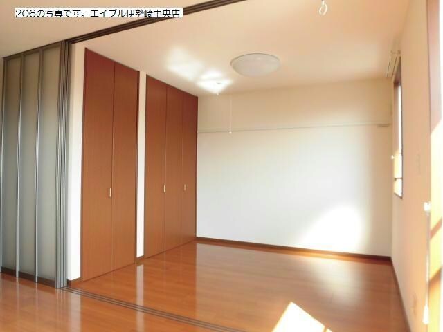  レ・ジュウィールアン（下植木町）