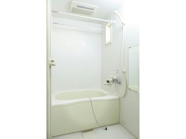 浴室小窓付き レ・ジュウィールアン（下植木町）