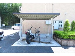 屋根付き駐輪場