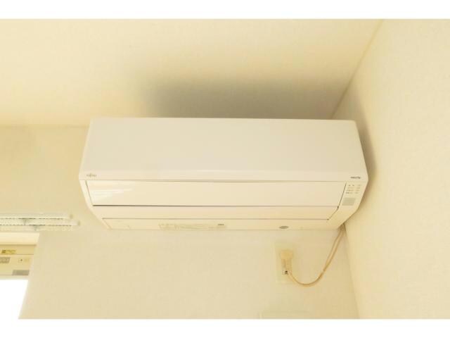 リビングエアコン ミユマ・パレスＡ（市場町）