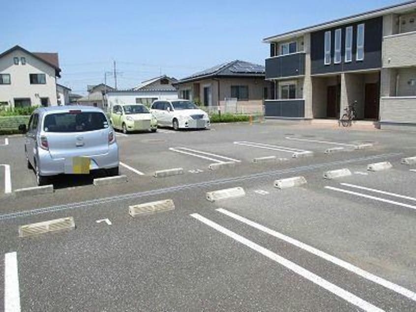 駐車場 グレイスB（西久保町）