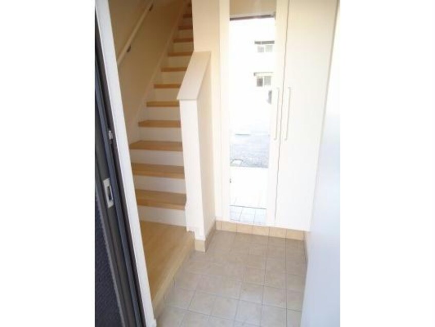  Ｒａｉｎｂｏｗ　Ｓｋｙ　ｙ（下植木町）