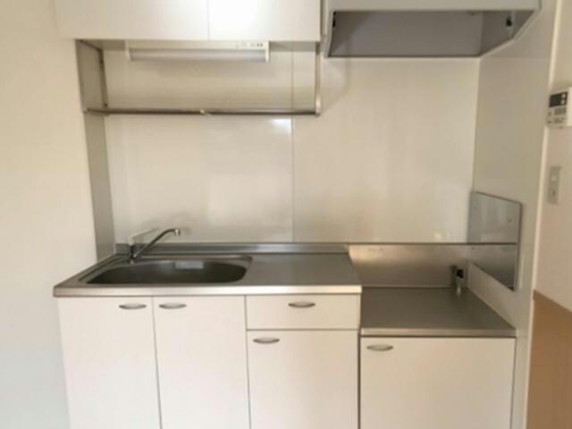  ロイヤルガーデン連取B（連取本町）