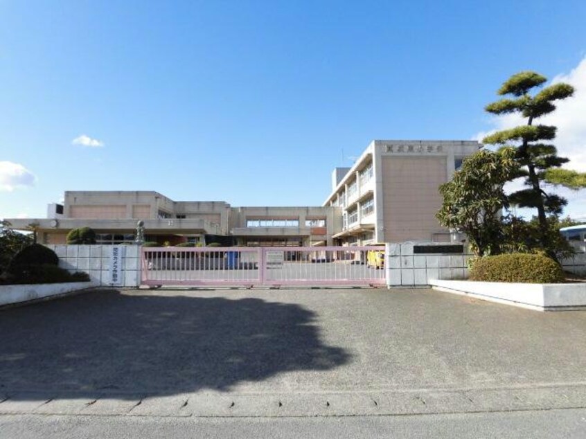 伊勢崎市立坂東小学校(小学校)まで576m マーベラスⅢ（除ヶ町）