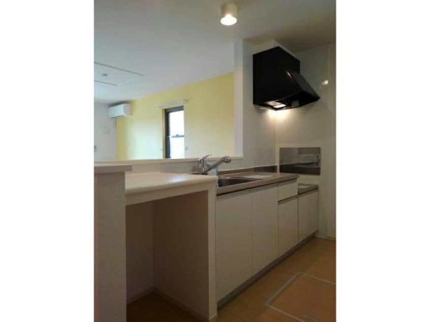  ラ・ポルテB（連取町）