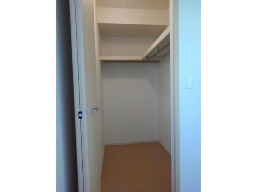  ラ・ポルテB（連取町）