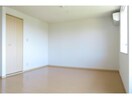 リビング すみれハイツ（山王町）