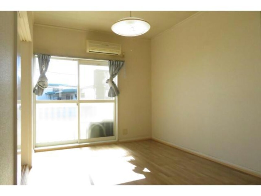 西側洋室 小林ハイツB