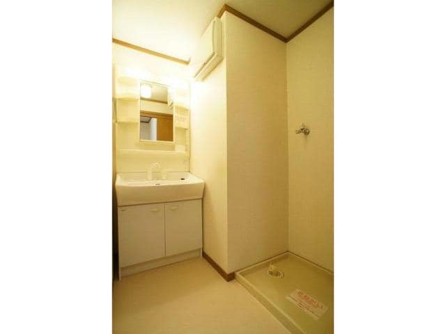  エトワールＢ（山王町）