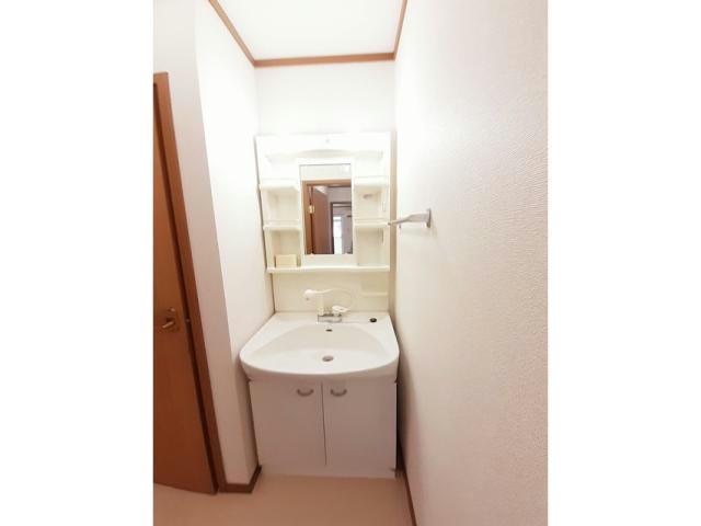  メゾンボヌールC（連取町）