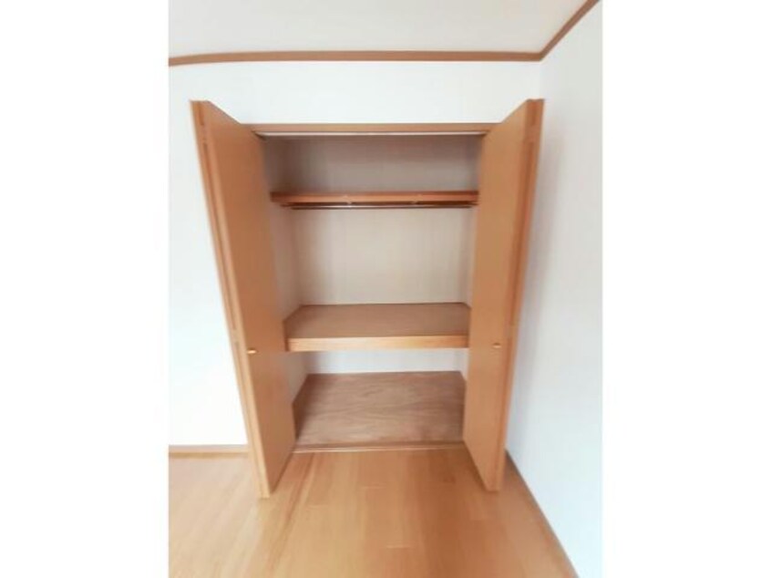  メゾンボヌールC（連取町）