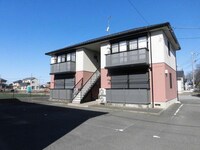 メゾンフルーレA（境伊与久）