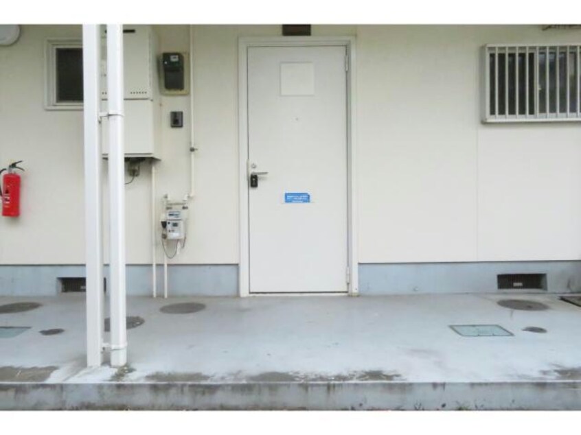 玄関外 サントノーレA（宮子町）