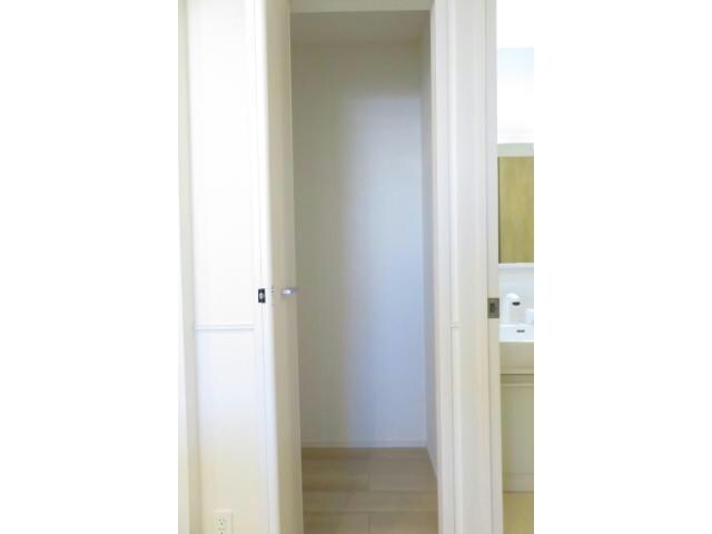 キッチン後ろ収納 ソラーナA（茂呂町）