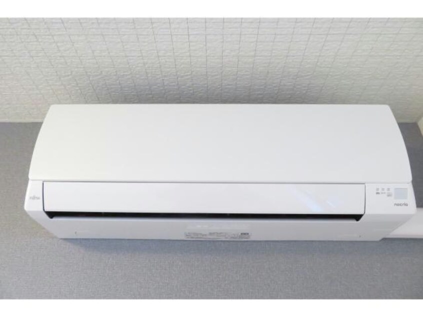 洋室エアコン ソラーナA（茂呂町）
