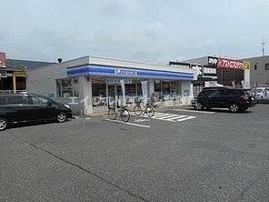 ローソン 倉敷中島店(コンビニ)まで617m 三谷原アパート